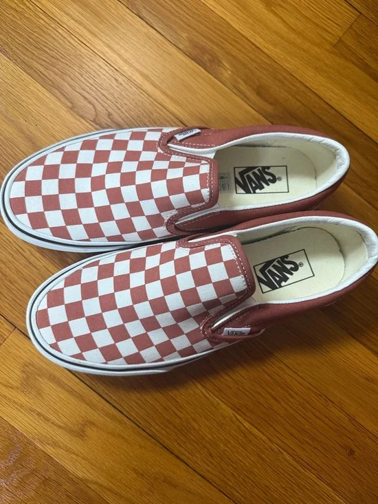 Vans Checkerboard Slip-On Sneakers in Brick/White - Picture 4 of 4
